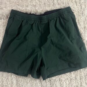 Lululemon Athletica Forest Green Athletic Shorts— Bowline Shorts